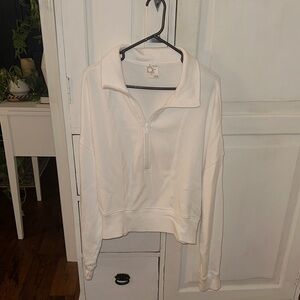 Arie White Quarter-Zip Sweatshirt xl